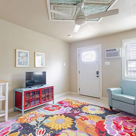 Elm Street Cottage Seguin Luaran gambar